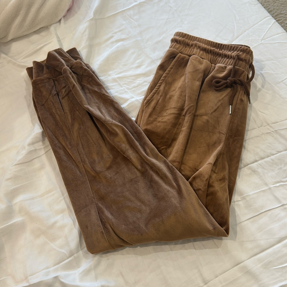 Bbj brown sweatpants perfect condition!